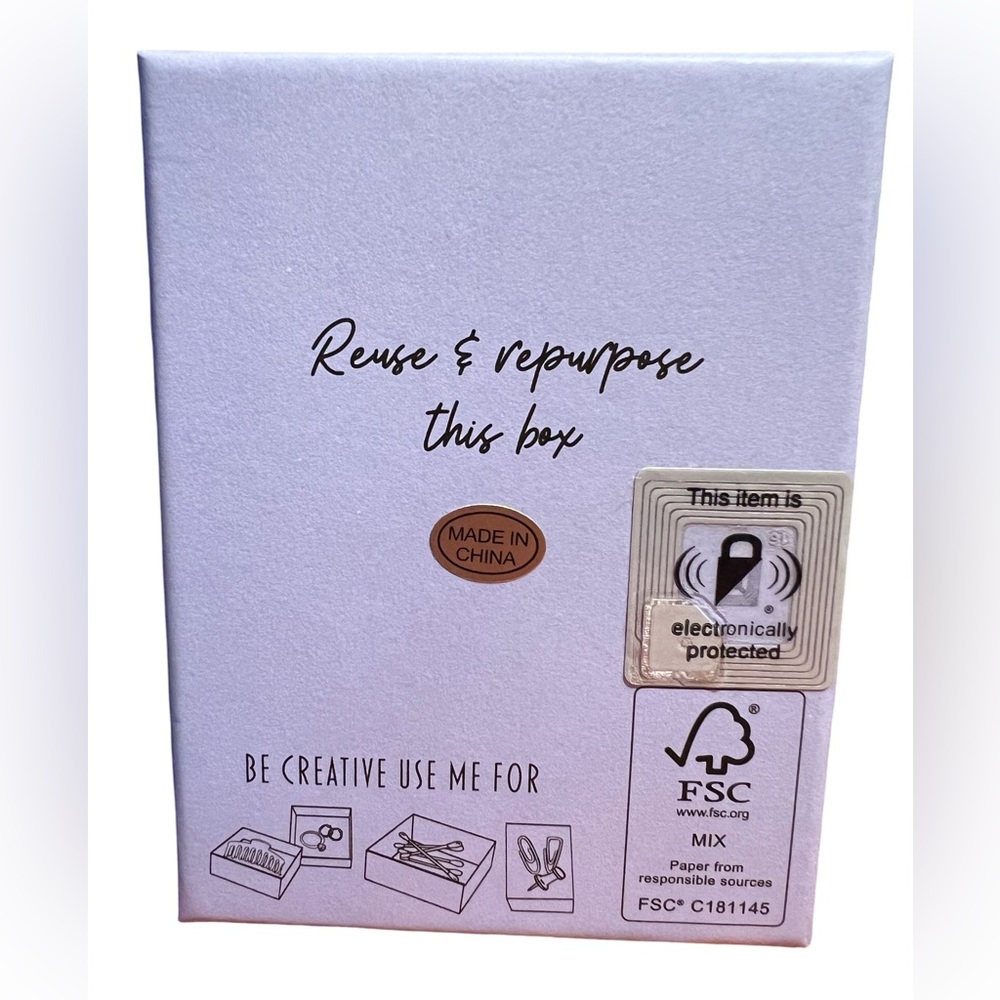 House of Harlow 1960 NWT Bold Statement Gold Tone Lions Head Earrings (J134) - Picture 5 of 9